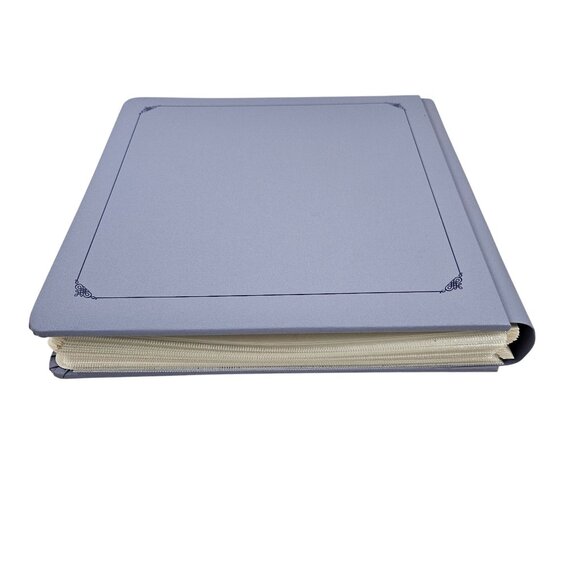 Creative Memories Album Periwinkle 12 x 12 With 30 White Pages and Protectors - Picture 4 of 10